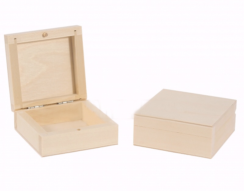 Dřevěná krabička - šperkovnice (8,5x8,5x3,6cm)