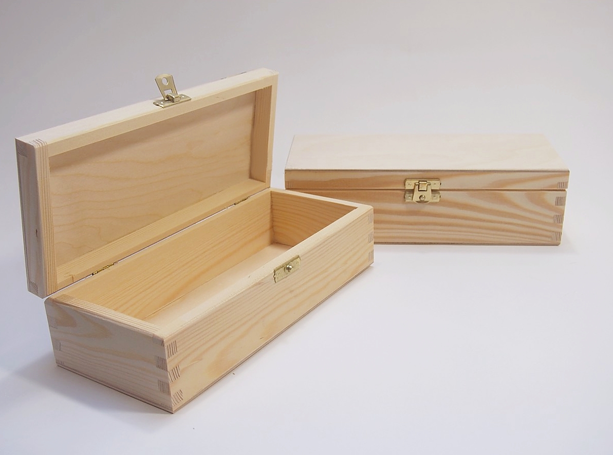 Dřevěná krabička SE ZAPÍNÁNÍM (24x10,5x7cm))