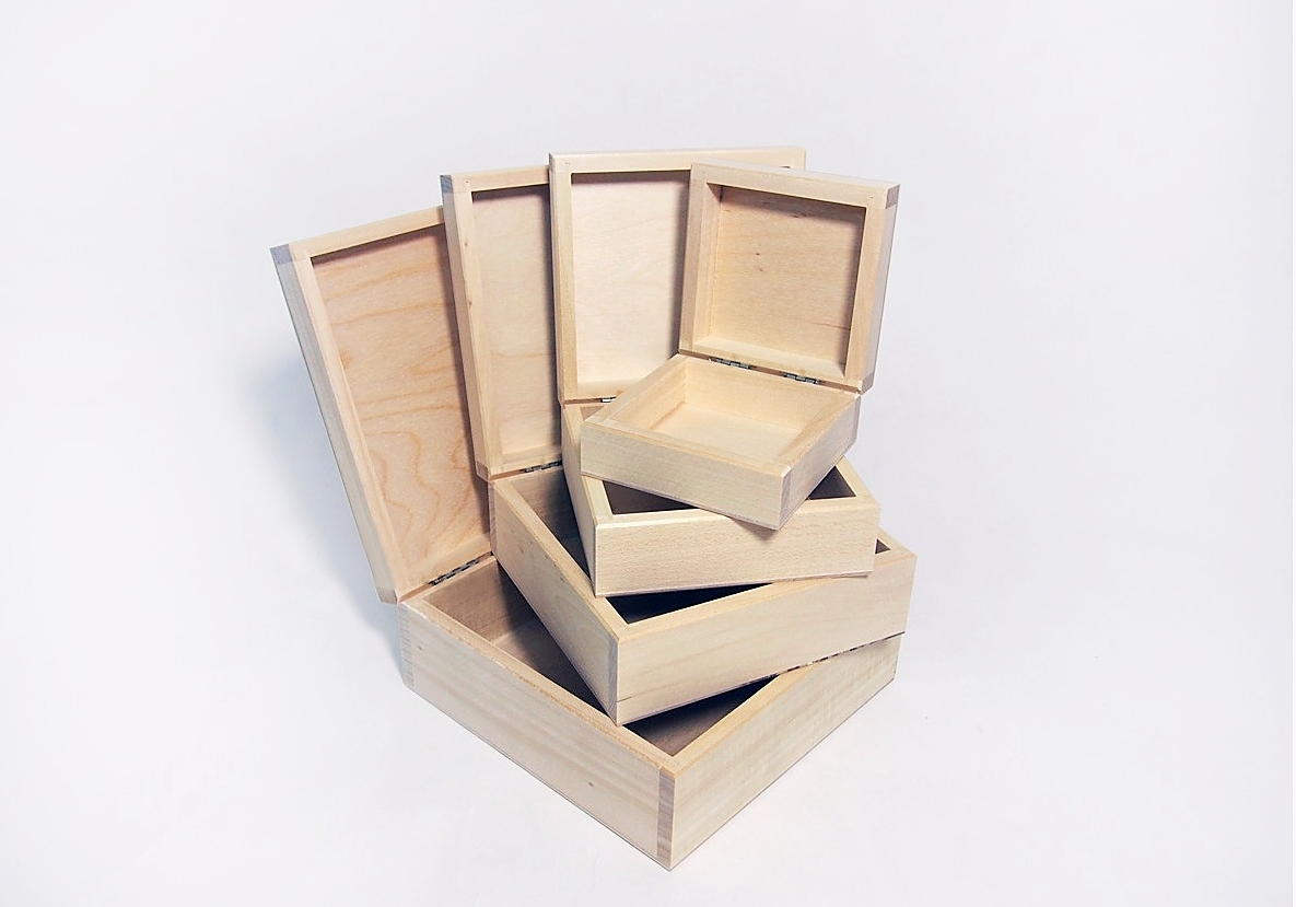Dřevěné krabičky ČTVEREC bez kolíčku 4ks - SADA 4ks