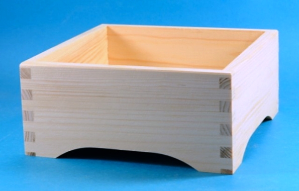 Krabička  otevřená ČTVEREC, ozdobné  výřezy (20cm x 20cm)