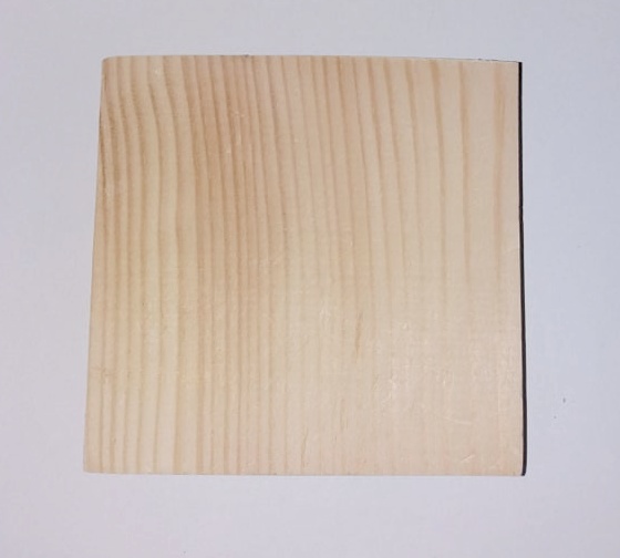 Dřevěná podložka z masivu - ČTVEREC (9x9cm) 
