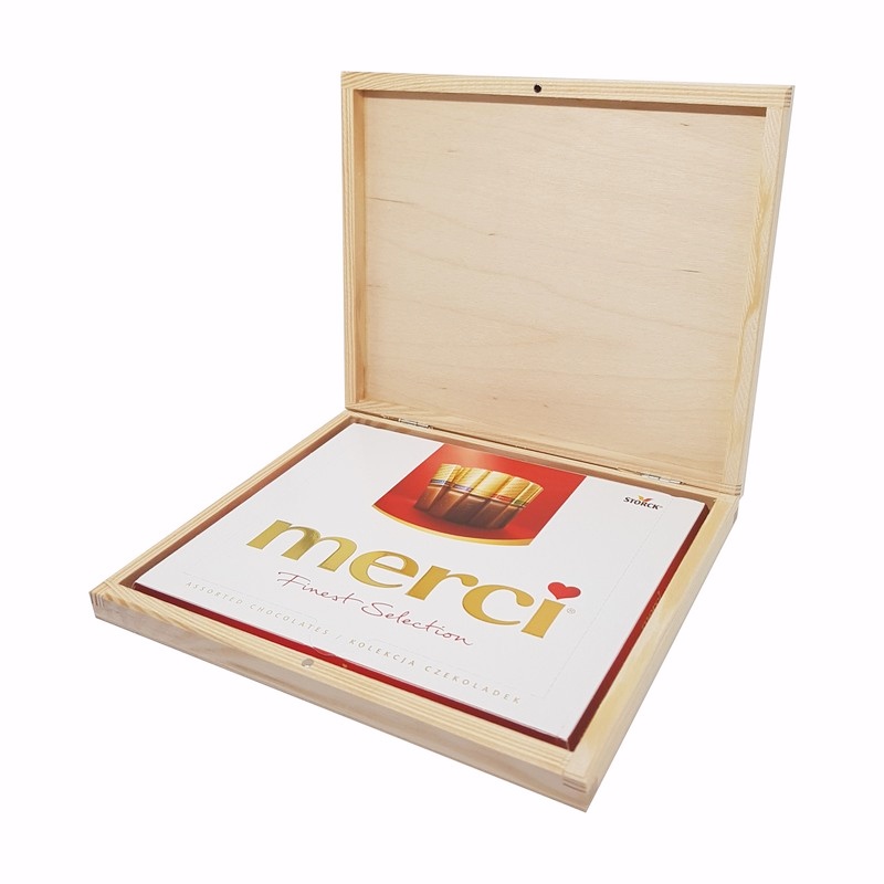 Dřevěná krabička s magnetem (21,3x17,5x2,5cm)